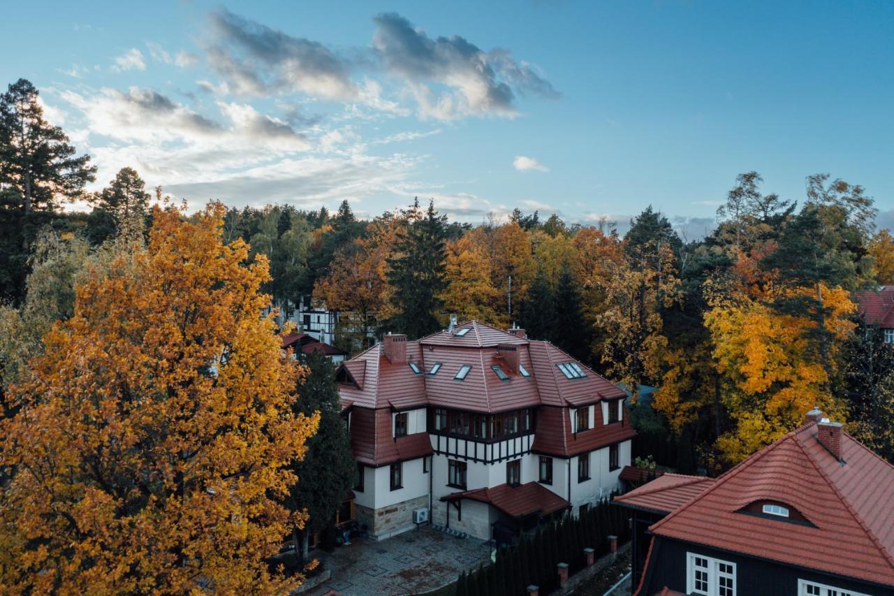 Villa Filmowiec Поляниця-Здруй Екстер'єр фото