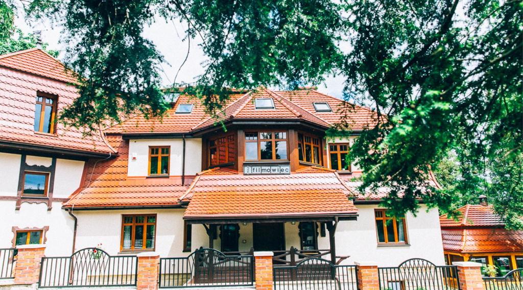 Villa Filmowiec Поляниця-Здруй Екстер'єр фото