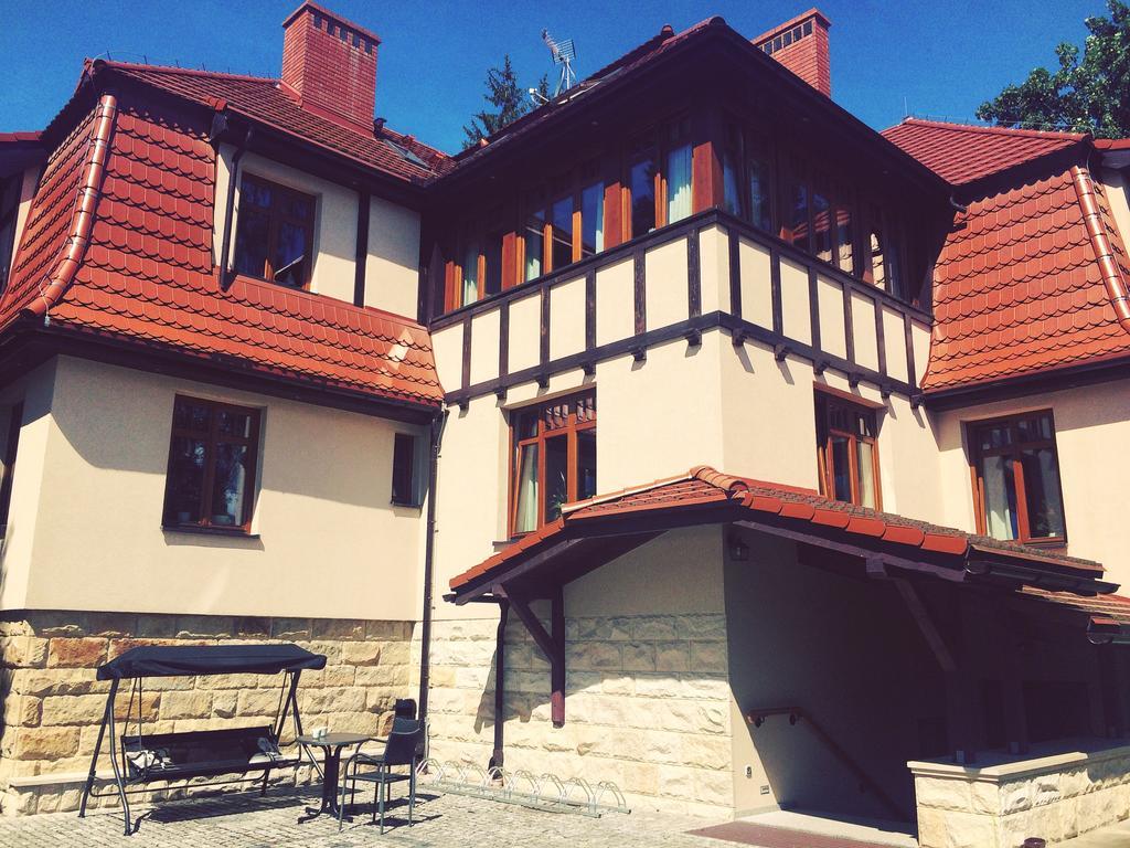 Villa Filmowiec Поляниця-Здруй Екстер'єр фото